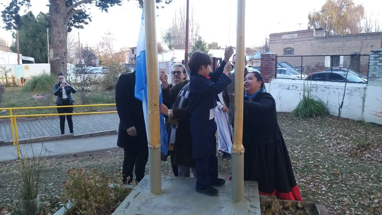 Acto en Esquel: Taccetta señaló que "nadie es perfecto, la Patria nos necesita"