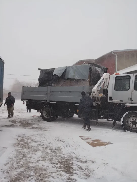 Destacan el trabajo de voluntarios de Cáritas para la distribución de leche en polvo en Chubut
