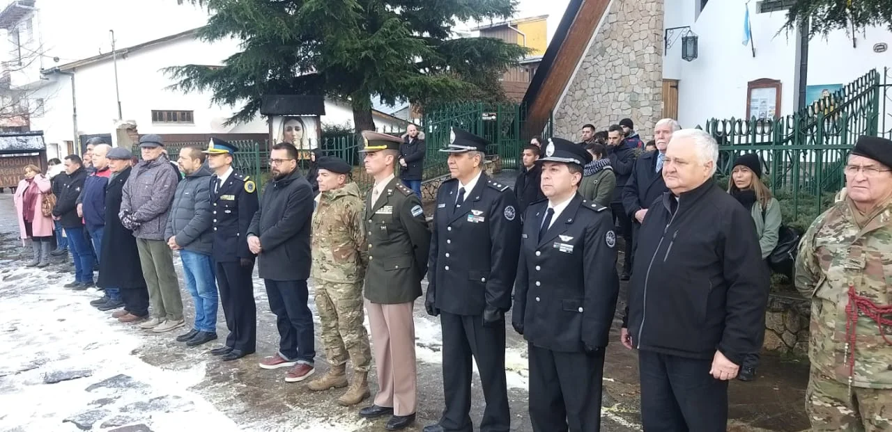 Esquel rindió homenaje a los Policías Federales caídos en cumplimiento del deber