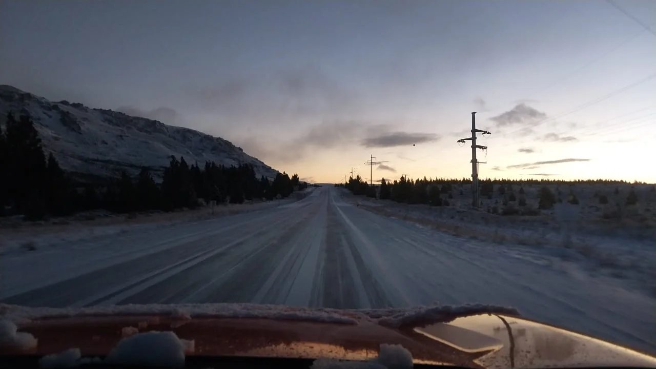 Rutas de Chubut con nieve y hielo en sectores: consultá el parte de este sábado