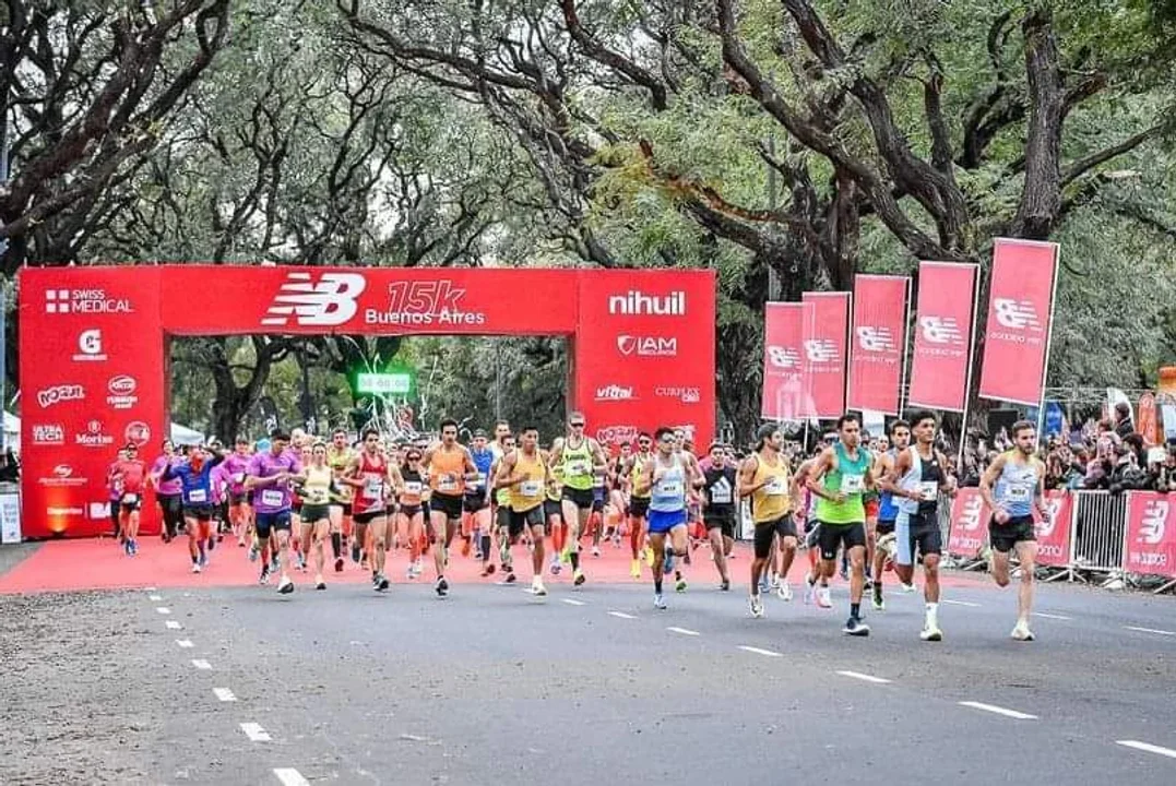 Joaquín Arbe quedó segundo y se subió al podio en los 15K de New Balance