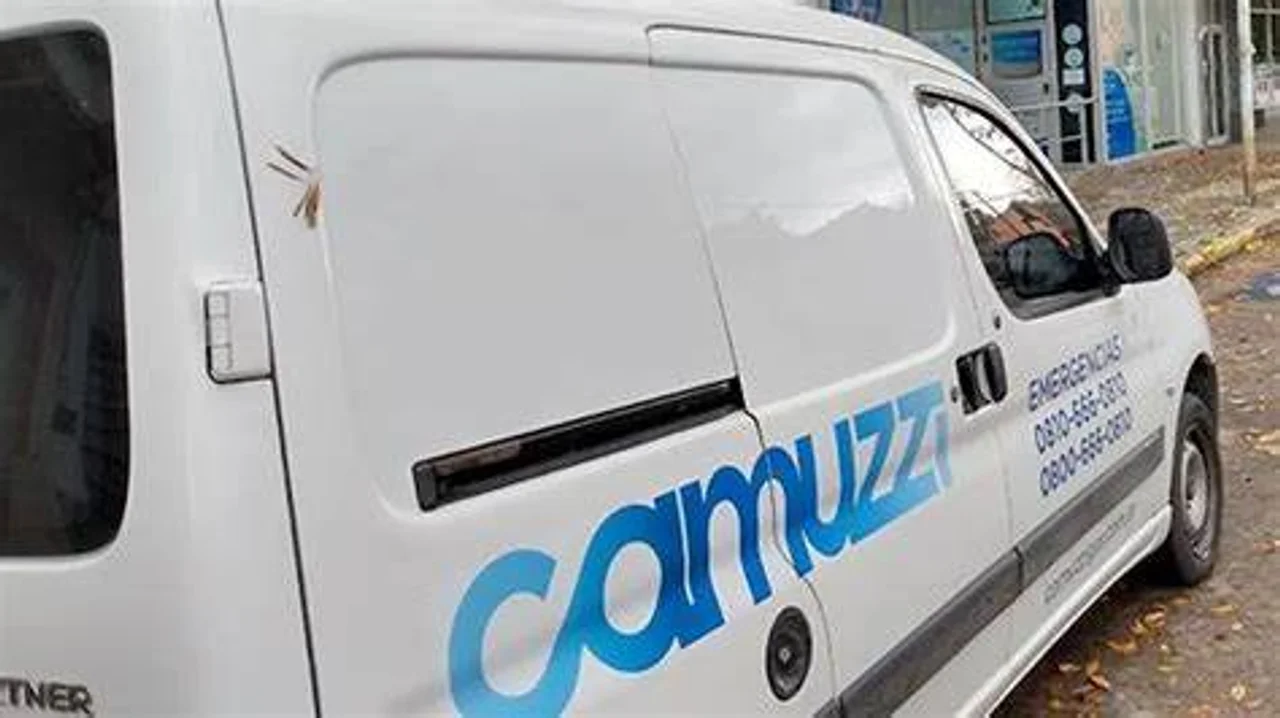 Camuzzi alerta a Esquel y El Bolsón por estafas: se hacen pasar por empleados de la empresa (Foto ilustrativa) 