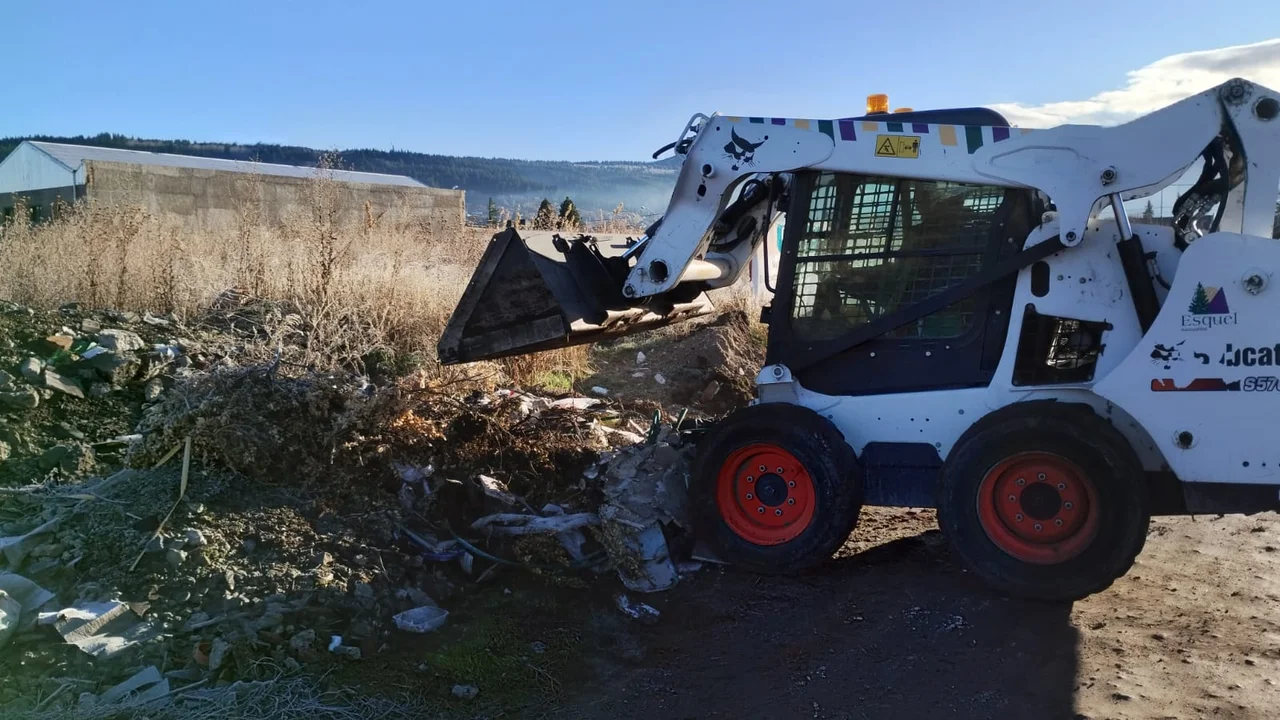El municipio erradicó un basural clandestino en Rivadavia y Avenida Yrigoyen