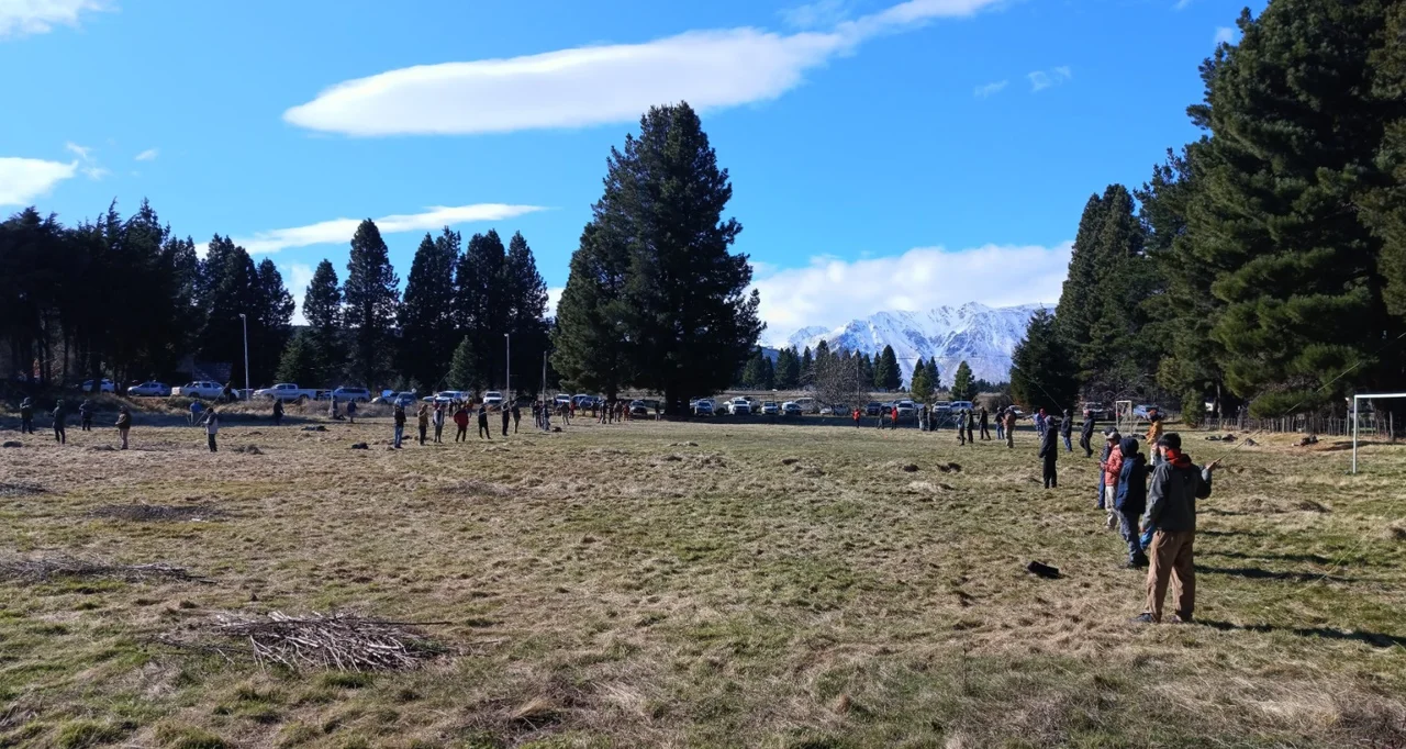 Continúa el Curso de Guía de Pesca en Esquel con 106 participantes de toda la provincia