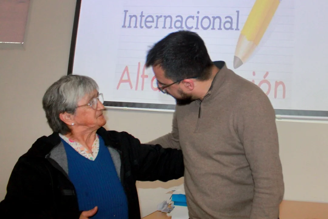 Talleres de Alfabetización Digital: Un espacio de crecimiento para adultos mayores