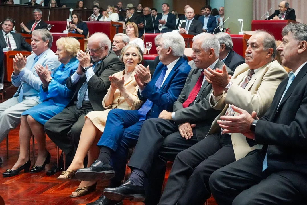 La Legislatura del Chubut homenajeó a los integrantes de la Convención Constituyente de 1994