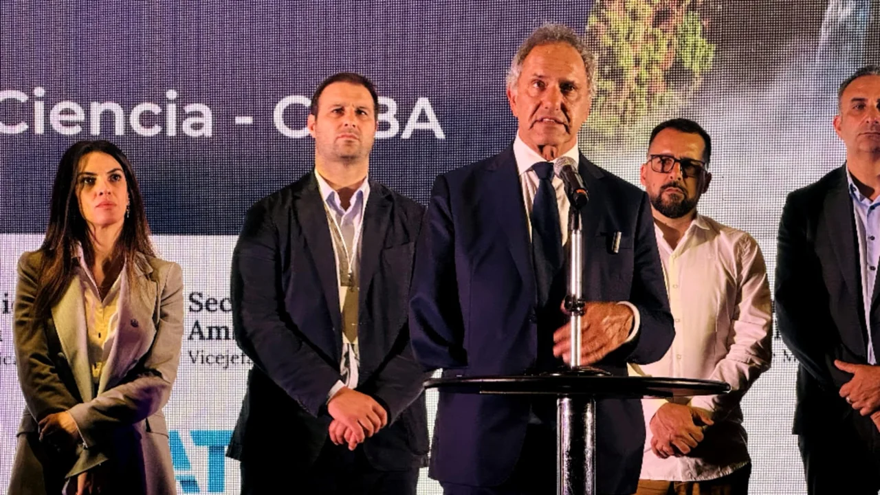 Taccetta presentó en Buenos Aires el plan de gestión para la promoción de inversiones turísticas en Esquel