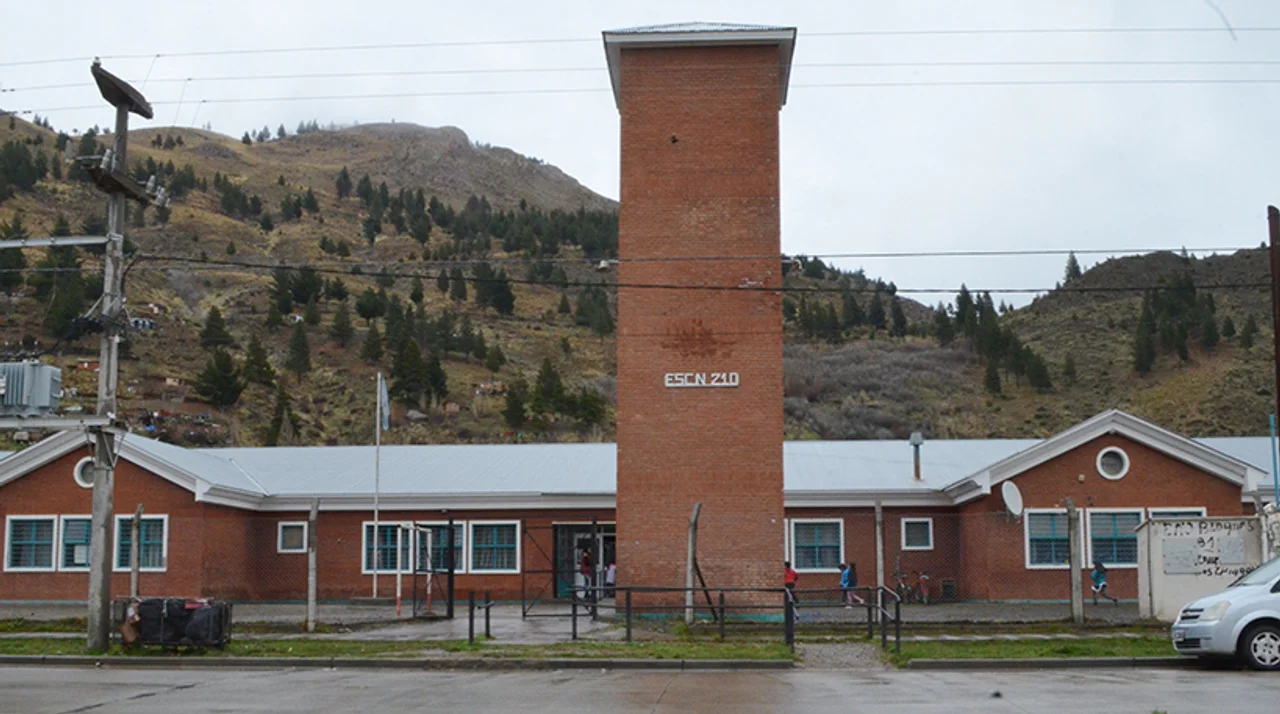 Detectaron una pérdida de gas en la Escuela 210 y retiraron el medidor