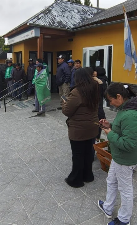 Empleados municipales de Río Pico rechazan la contrapropuesta salarial y anuncian medidas de fuerza