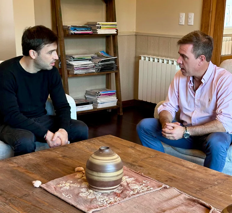 El gobernador de Chubut y el intendente de El Bolsón analizaron iniciativas para potenciar el turismo en la región
