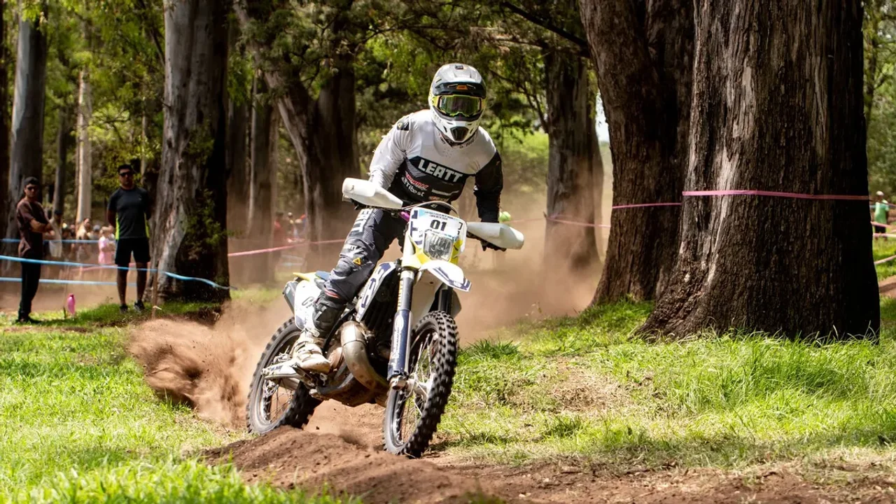 Enduro Cordillerano: La Cooperativa 16 de Octubre llama a cuidar el sector de la toma de agua