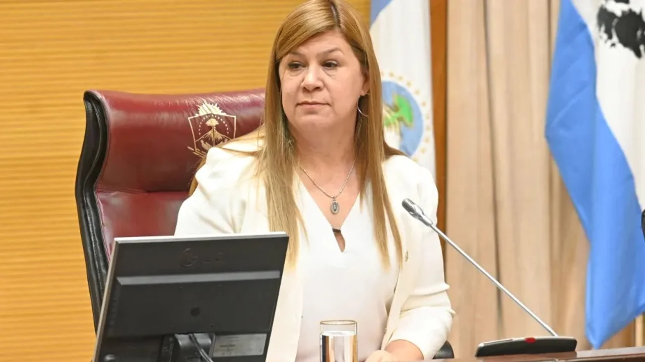 Suspendieron a la vicegobernadora de Neuquen por «inhabilidad moral»