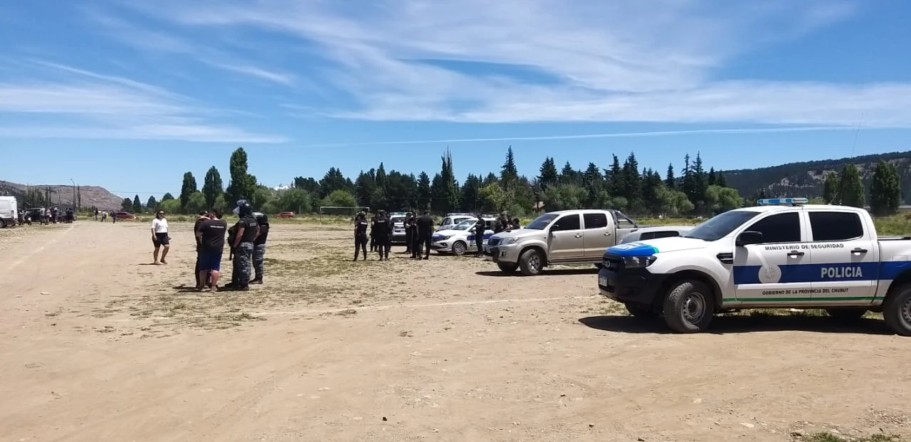 Disturbios en el torneo de fútbol en Esquel: jugadores agredieron al árbitro tras finalizar un partido