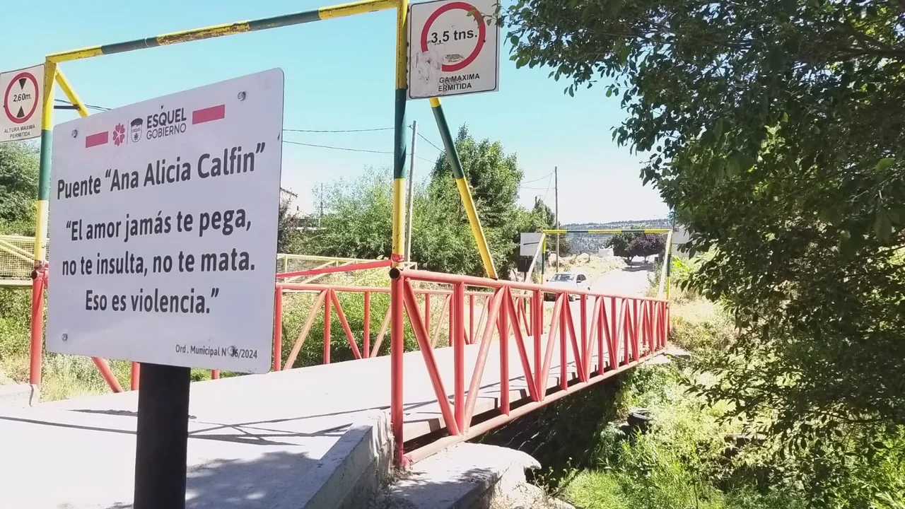Conmovedor acto de inauguración del Puente Ana Calfín: un grito por justicia y memoria
