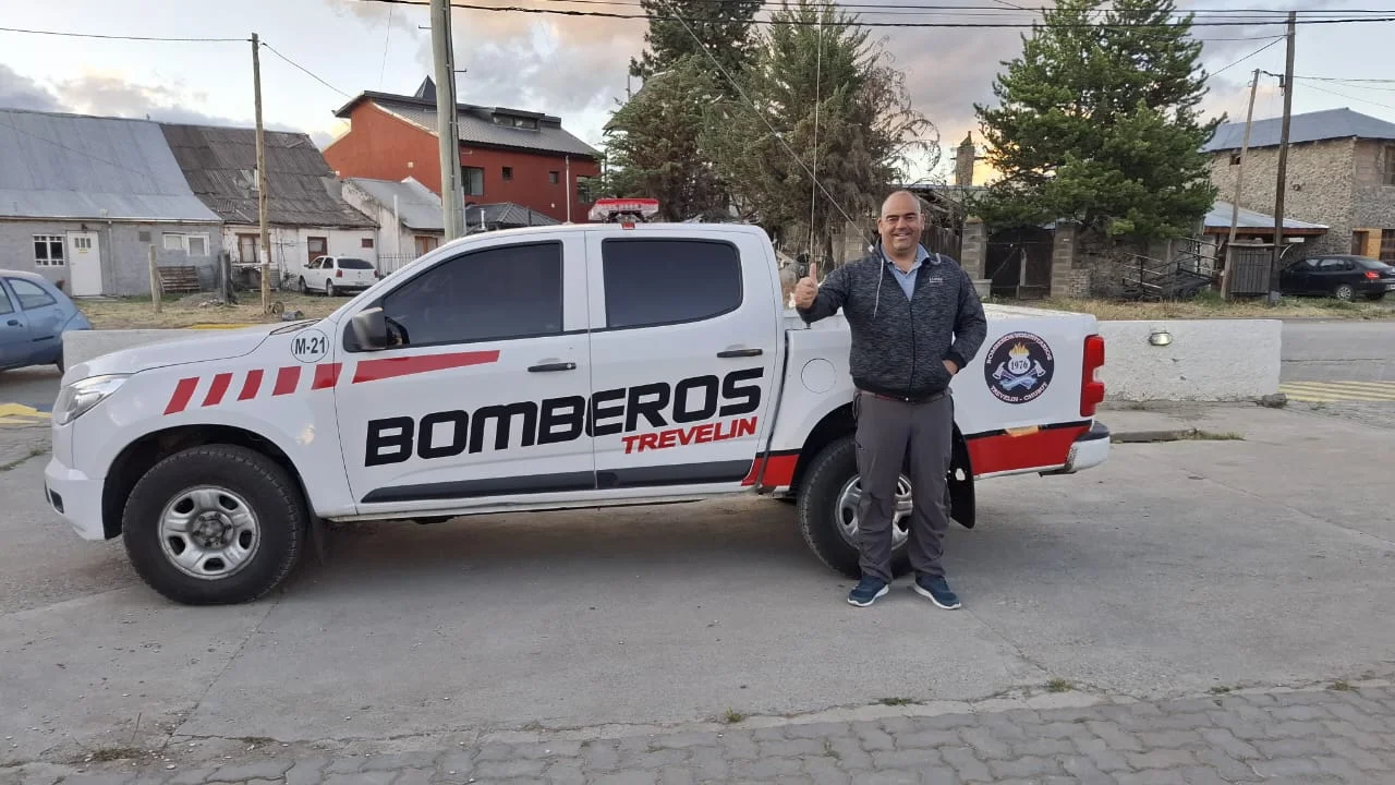 Bomberos Voluntarios de Trevelin recibieron una camioneta