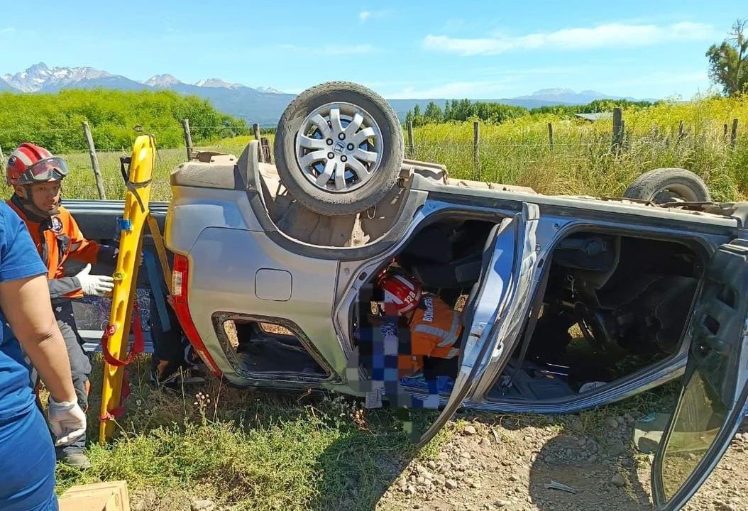 Accidente en Ruta 259: Volcó un auto en el que viajaban tres mujeres y un bebé de 8 meses