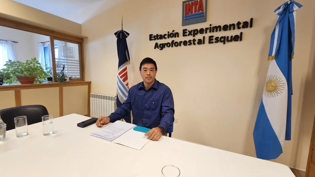Nicolás Nagahama, director de la Estación Experimental Agroforestal Esquel del INTA