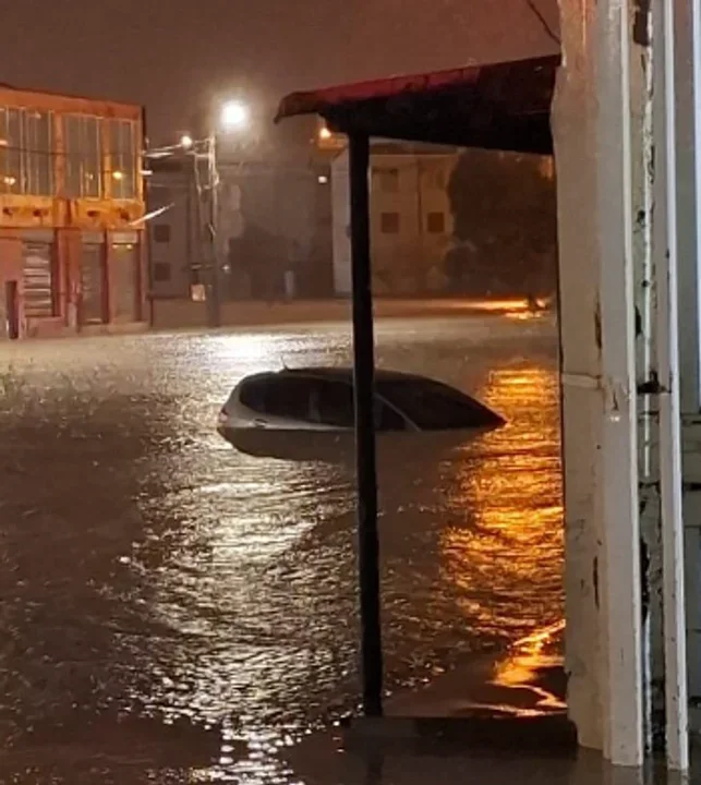 Otra vez bajo el agua: la lluvia intensa volvió a generar serios problemas en Comodoro y Rada Tilly